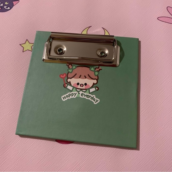 Green Mini Clipboard with Memo Pad - Picture 3 of 11